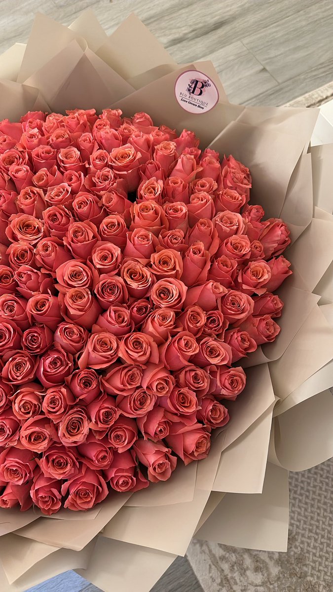 SHSA_0's tweet image. اليوم أكملت عاماً من عمري وبدأت عاماً جديد الحمدللهِ على ما قد مضى بِـ حلوه ومرِّه  اللهم إنّي استودعك عاماً مَضَى من عمري ف اغفِر لي ما كان فيه وبارك لي في عامي الجديد🎈