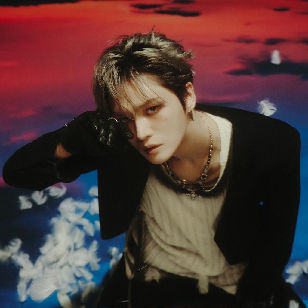 #KIMJAEJOONG has now sold 720,000 copies on Hanteo with all his albums.