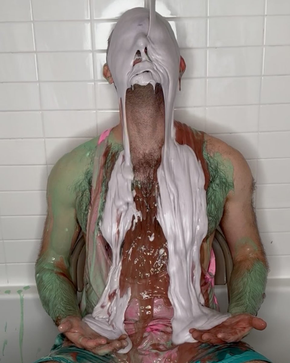 Messy Bi Guy tweet media