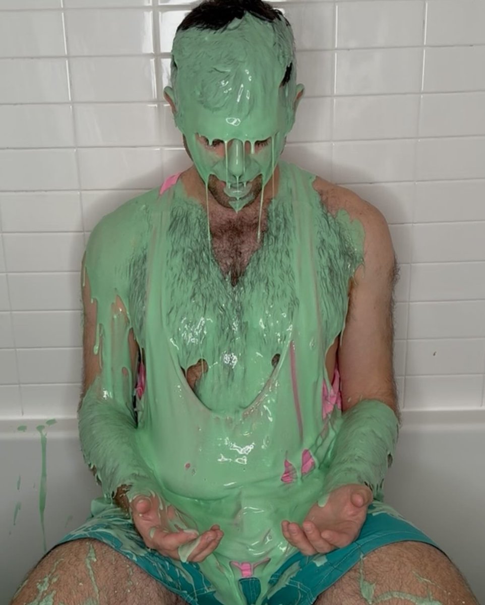 Messy Bi Guy tweet media