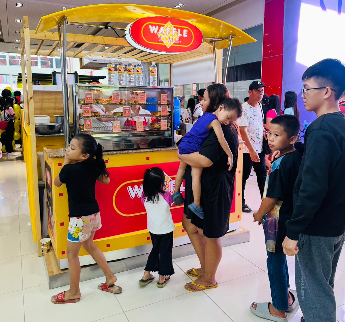 CityMallPh's tweet image. Find the joy in a warm, fresly-made Waffle💛😁 Enjoy Waffle Time at the following CityMall branches📍CityMall Danao Cebu📍CityMall Dumaguete📍CityMall Kalibo📍CityMall Parola and📍CityMall Antique

#CityMallPH #WaffleTime