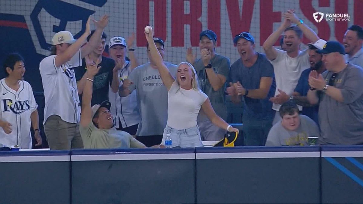 Evan Closky tweet media