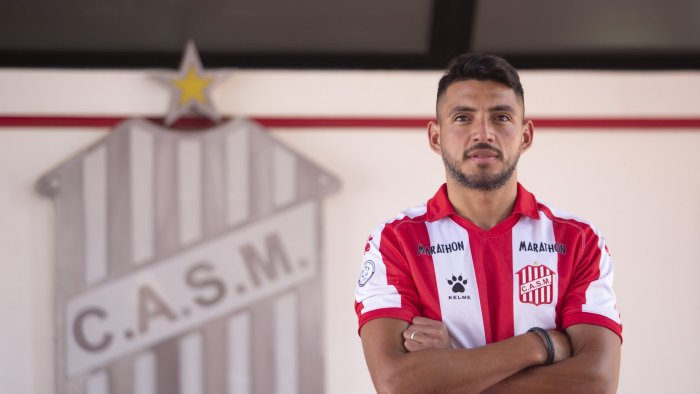 Los putos lo querían traer, el les dijo que no. Vino a Tucumán pero a defender los colores q ama. Hoy metió un gol y se mordía el escudo. Todavía lo van a negar? Nosotros si somos Tucumán.