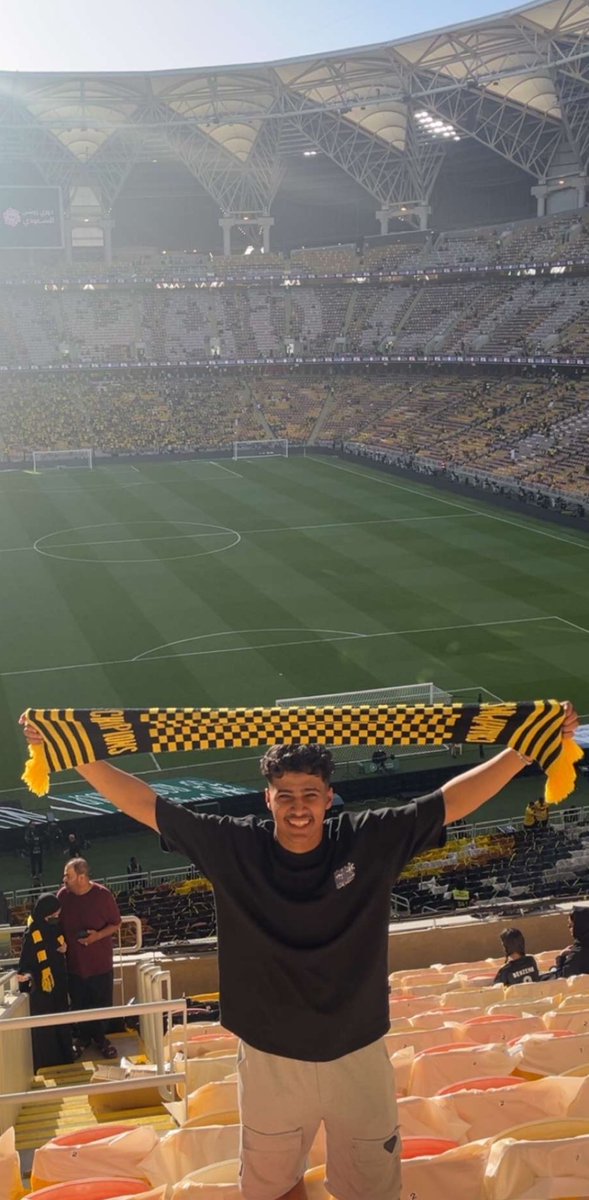 4saill_'s tweet photo. ليلة للتاريخ 💛💛💛💛 
26may #الاتحاد_بطل_اقوى_دوري https://t.co/B0neJW1IU7