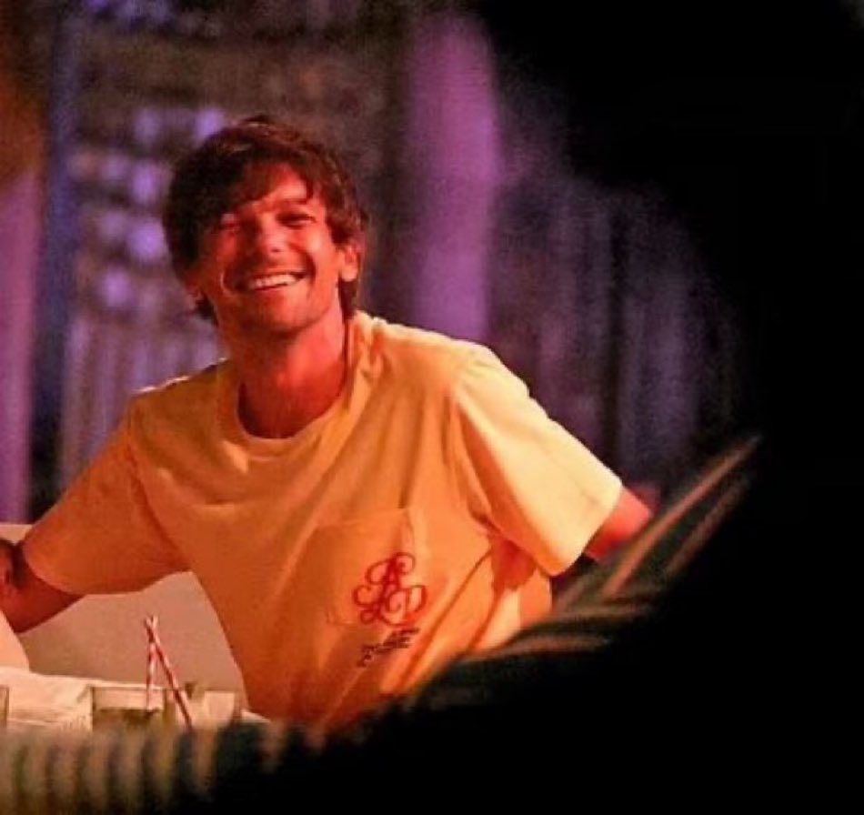 ltommo94's tweet photo. é por esse sorriso que eu vivo 💕💘💗 https://t.co/BG2EYGvMia