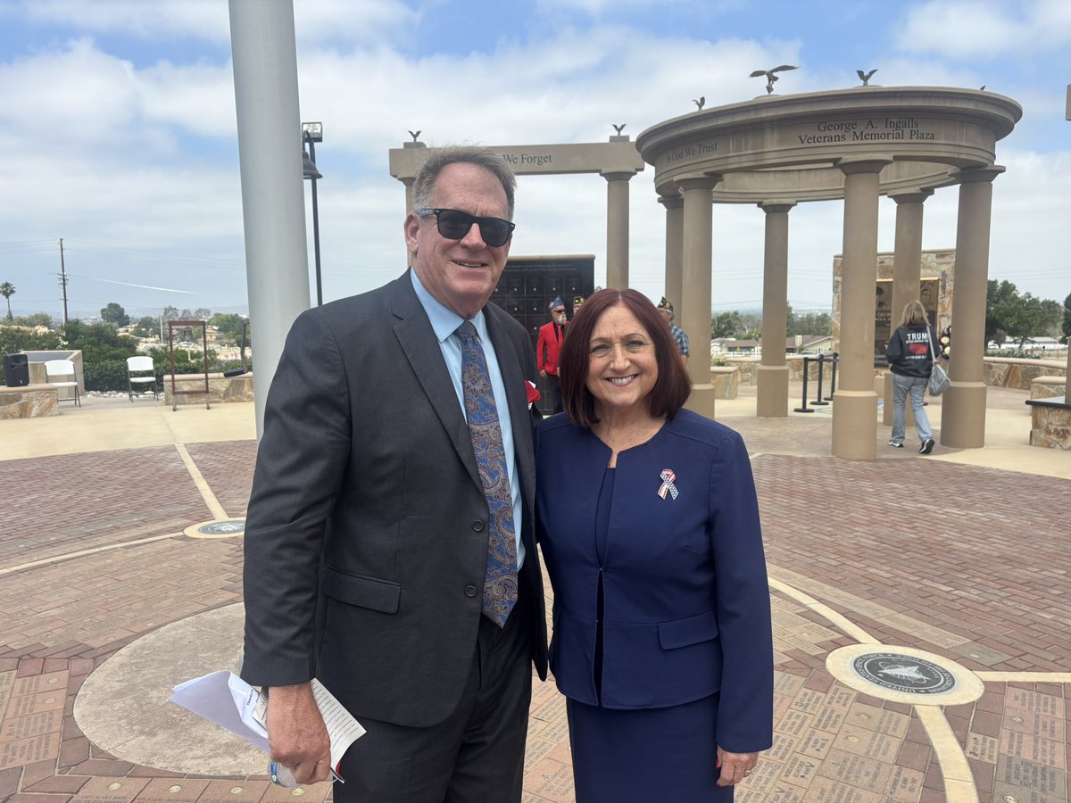 MEJohnsonAuthor's tweet photo. I had the privilege of speaking at Norco’s Memorial Day celebration today. Norco’s Veterans Memorial is truly impressive. It was a pleasure to spend the day with a group of patriotic Americans.  I was honored to sit alongside District 1 Supervisor Karen Spiegel. 

I am also pictured with former Mayor Kevin Bash, who once visited our court to observe the assistance provided to two Norco veterans.
 Today was a great day in Norco with a group of outstanding Americans. #judge4vets #norco #norcoveteransmemorial