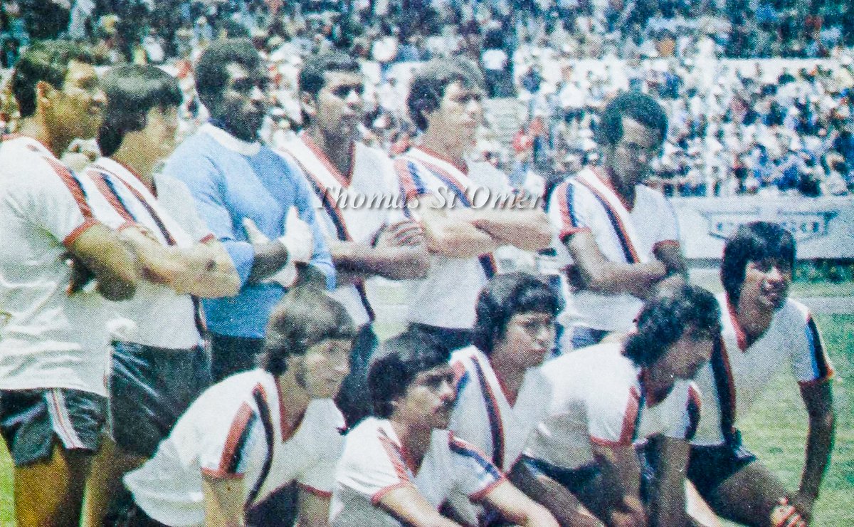 THOMASSTOMER's tweet photo. ¿Cómo se llaman todos esos bicampeones? https://t.co/c3vYW7lWh8