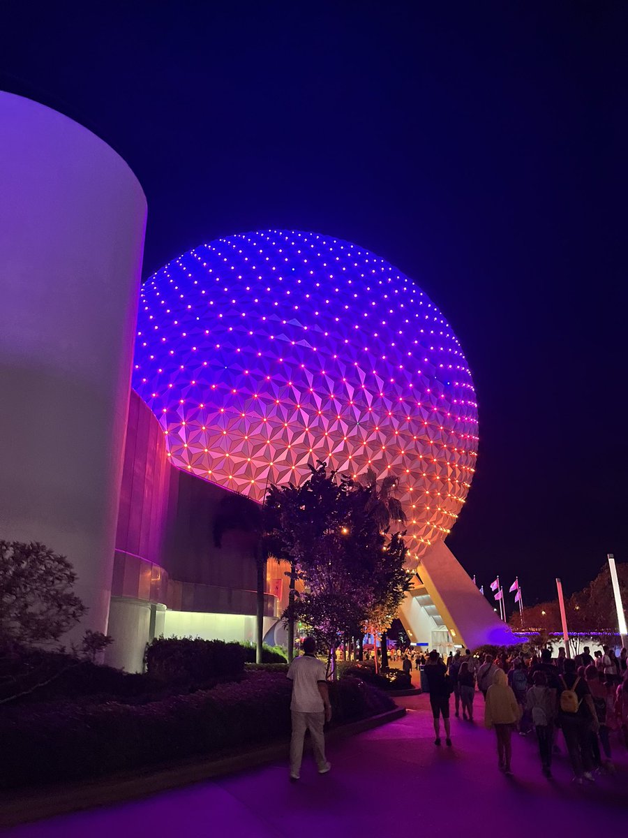 adam_ap_wdw's tweet image. Disney appreciation post on this Memorial Day.