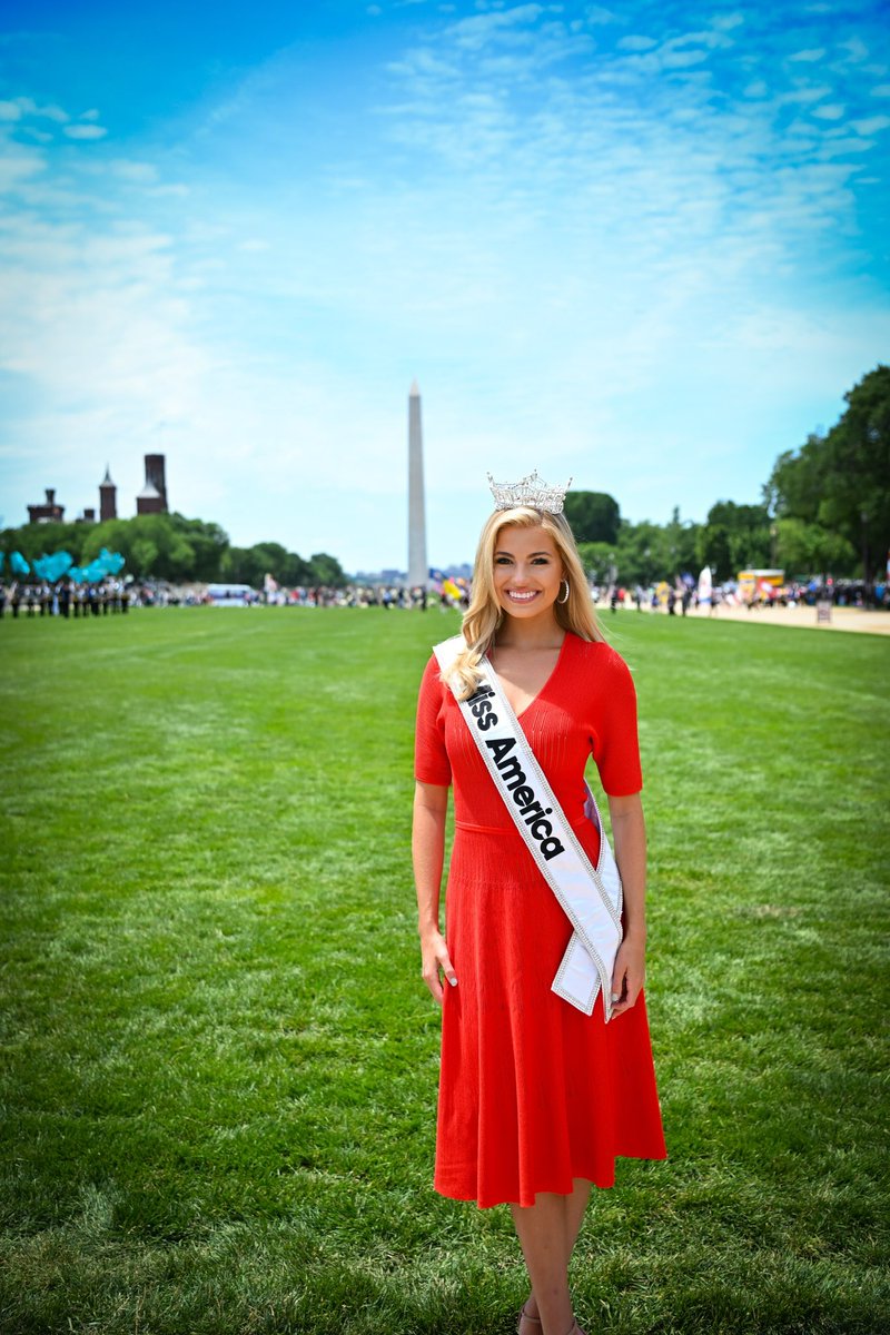 Land of the free because of the brave 🇺🇸 
#MemorialDay #MissAmerica