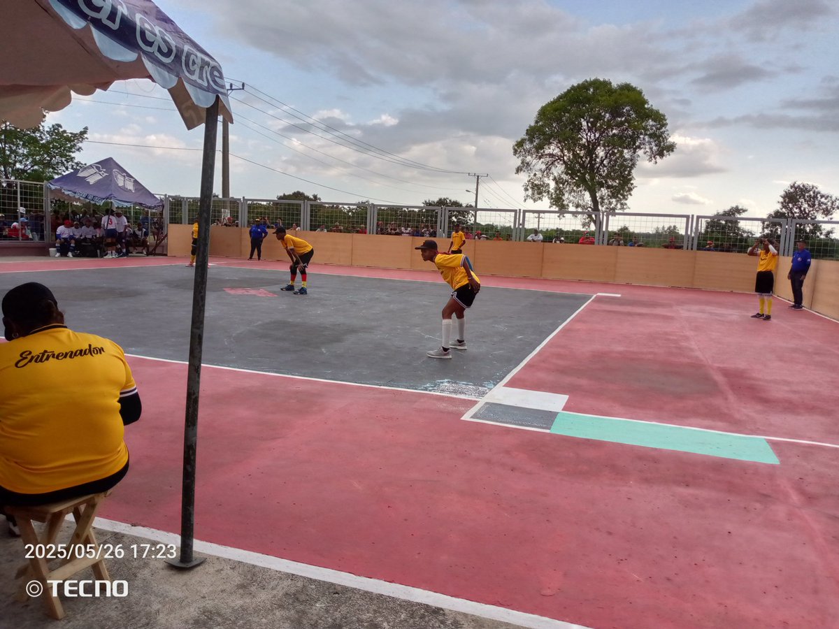 odelin_cruz's tweet photo. En el segundo partido de la tarde los anfitriones mi equipo #Guantánamo  vence a su similar de Granma 10 x3 en el campeonato etapa final de beisbol 5 . https://t.co/Y2PPcVtHNj