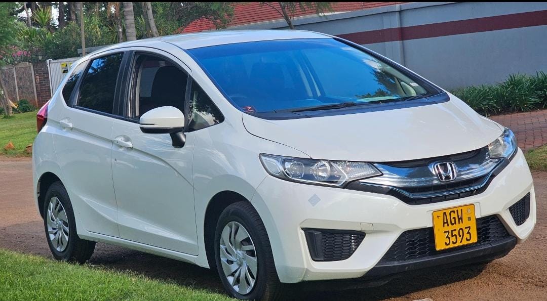 ItsDawsonX's tweet photo. @RealTalkFadzie Available for hire
Honda Fit Gk3 (Non Hybrid)
Daily mileage 300km
$45

Toyota Aqua Hybrid:Available for Hire
Daily mileage 300km
$45

Available for Hire:Honda Vezel Hybrid
Daily mileage 300km
$90

Available for Hire;Toyota Hiace
Daily mileage 300km
$130
Call/App:+263773741218 https://t.co/TJftYfOUxM