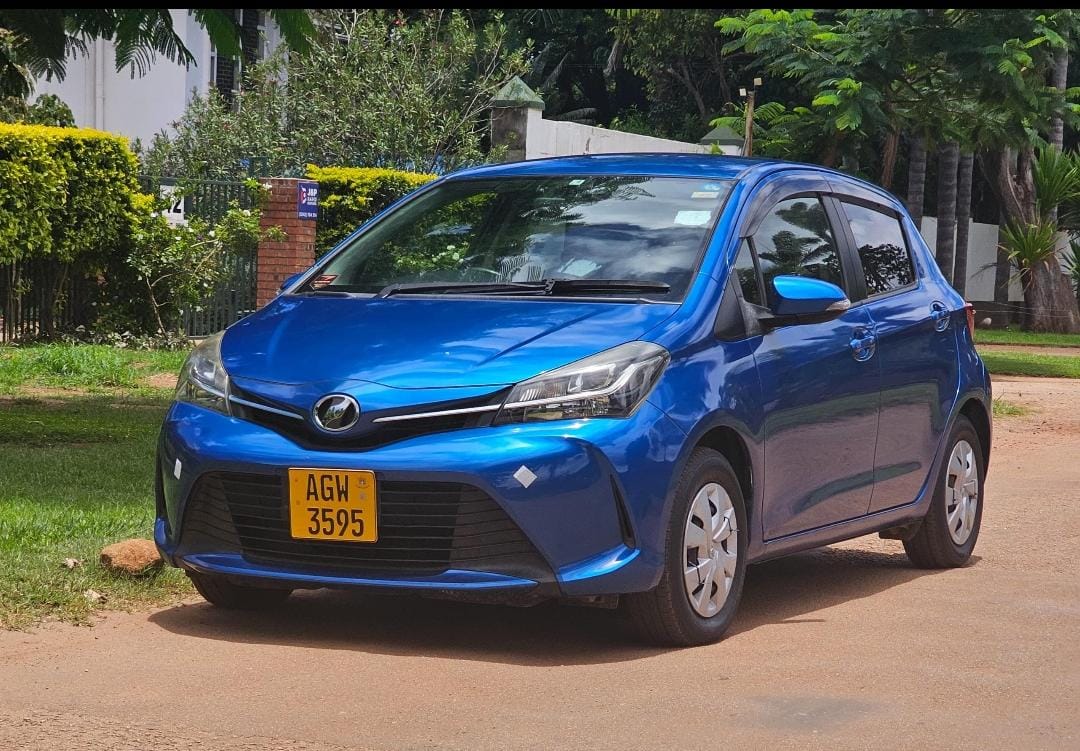 ItsDawsonX's tweet photo. @RealTalkFadzie @PTChimusoro Available for Hire; Toyota Vitz
Daily mileage 300km
$45.00

Available for Hire: Toyota Hilux
Daily mileage 300km
$130.00
Call/app:+263773741218 https://t.co/GY5io9QLaV