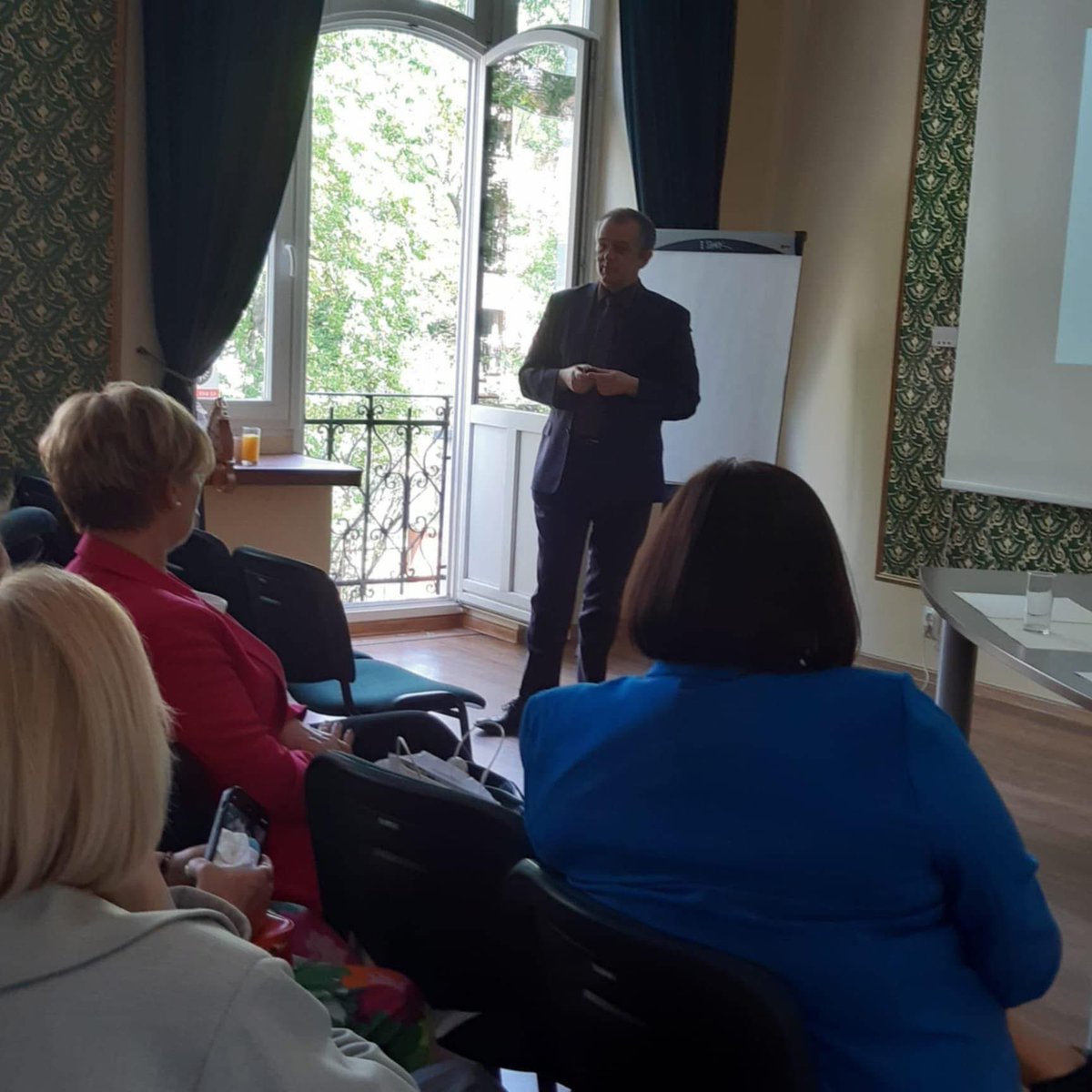 Tomasz Zieliński (@tomziel1) on Twitter photo Kolejny weekend informowania o szczegółach realizacji programu Moje Zdrowie - Bilans zdrowia osoby dorosłej.
Dziękuję <a href="/PorozumienieLDZ/">Porozumienie Łódzkie</a> za gościnność i mam nadzieję, że dzięki moim wskazówkom profilaktyka w województwie łódzkim będzie się dalej rozwijała.
<a href="/MagdalenaMuras/">MAGDALENA MURAS</a> Kolejny weekend informowania o szczegółach realizacji programu Moje Zdrowie - Bilans zdrowia osoby dorosłej.
Dziękuję <a href="/PorozumienieLDZ/">Porozumienie Łódzkie</a> za gościnność i mam nadzieję, że dzięki moim wskazówkom profilaktyka w województwie łódzkim będzie się dalej rozwijała.
<a href="/MagdalenaMuras/">MAGDALENA MURAS</a>