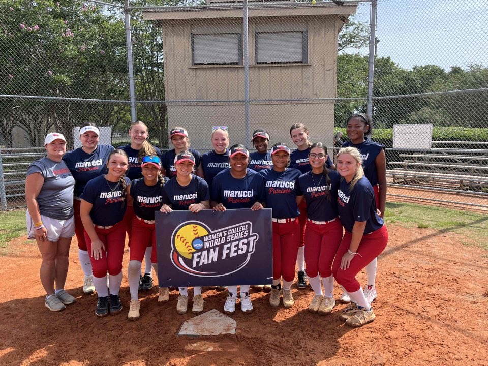 Anna4softball's tweet photo. My team and I had a great camp today with @BSherSB. We learned so much about ourselves and most importantly our team as a whole. I canโt wait to do this again! #teamLED @MarucciPatsGC @krista_womble https://t.co/U7yqnVkCwb