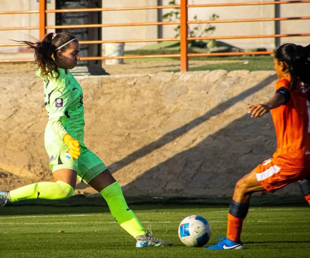 #OFICIAL 🚨
Valentina Morales 🇵🇪 (17 Años) debutó en la Liga Femenina ApuestaTotal 🏆 en la victoria de Sporting Cristal sobre la Universidad Cesar Vallejo por 0-10 en el Complejo Deportivo Cesar Acuña Peralta 🏟️. 

➡️ La joven portera 🧤 fue promovida esta temporada.