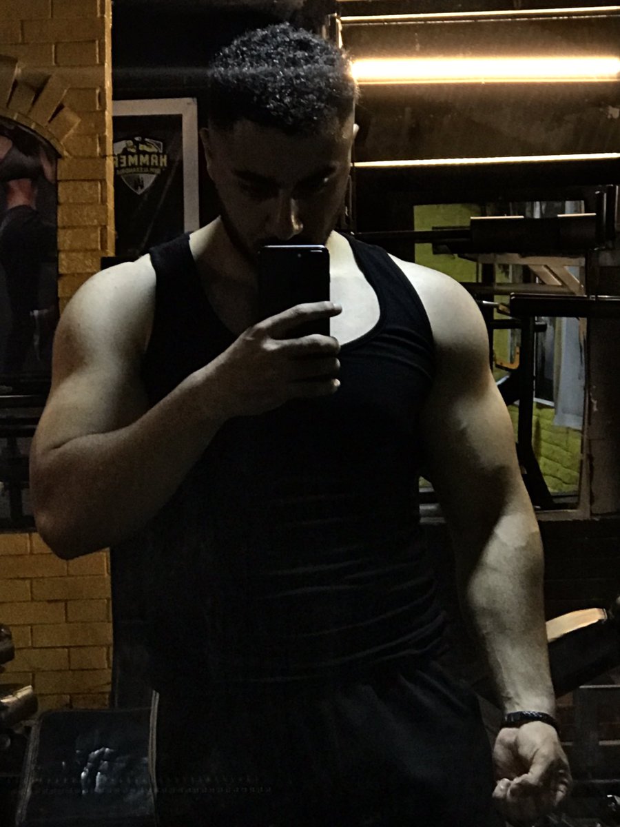 AliAhmedacc's tweet photo. 99% a doctor
1% Gym rat https://t.co/OLcmshqGcv