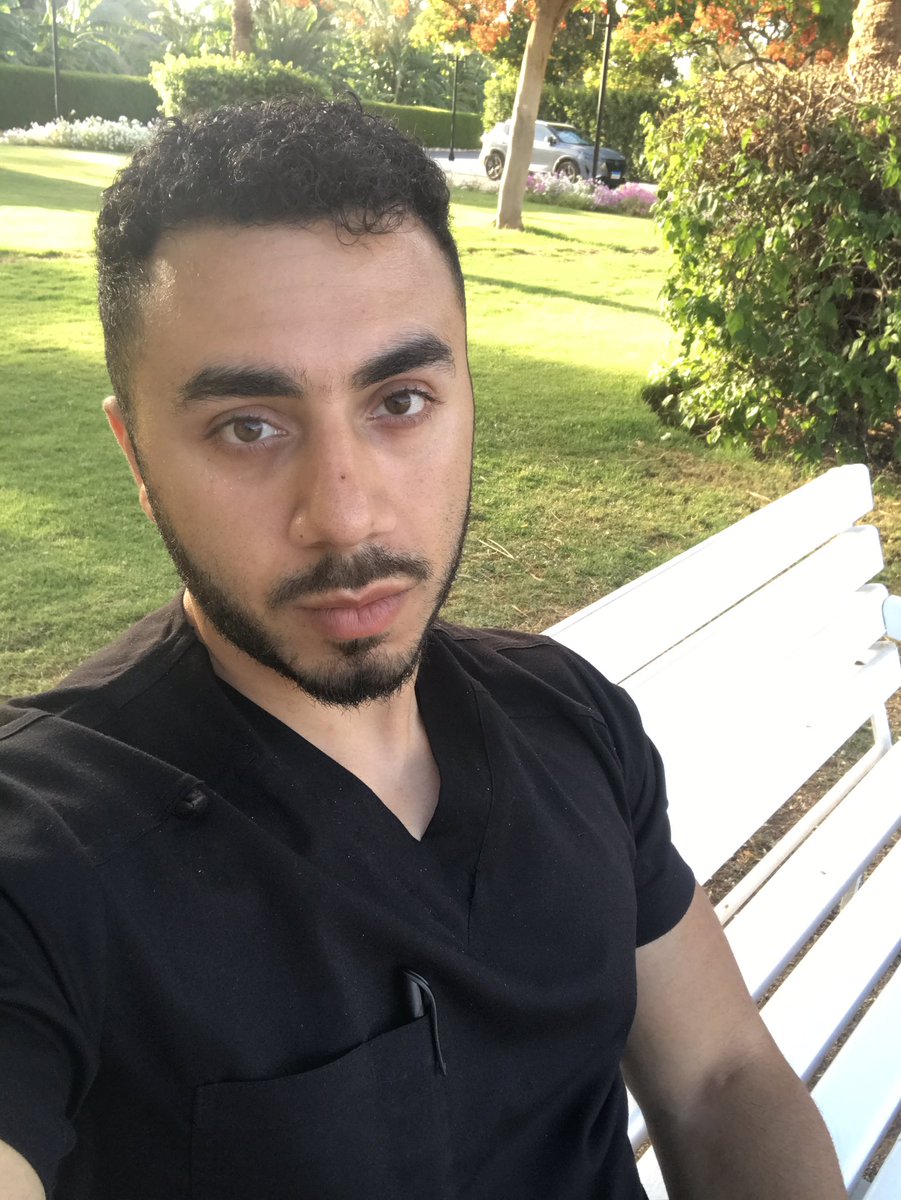 AliAhmedacc's tweet photo. 99% a doctor
1% Gym rat https://t.co/OLcmshqGcv