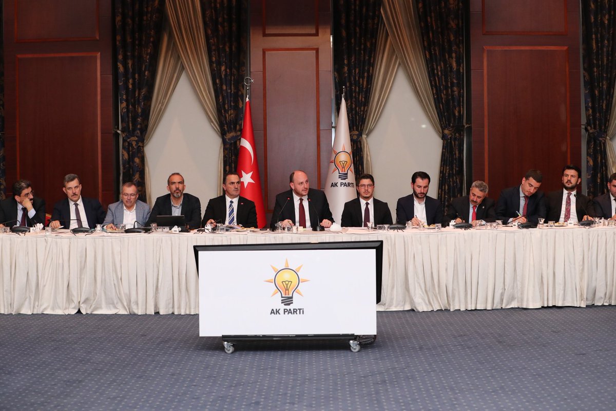 Teşkilat Başkanımız Sn. <a href="/abuyukgumus/">Ahmet Büyükgümüş</a>'ün başkanlığında İl Başkanları Toplantımızı icra ettik. 

İstişarenin bol olduğu verimli bir toplantı oldu. 

Rabbim hayırlara vesile eylesin.