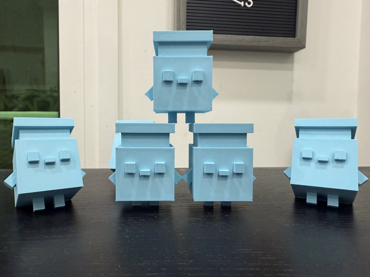 DijonMstrd's tweet image. Bringing some friends to TwitchCon :]

Make sure to pick up a Pot Goblin from the @BiomeBattle squad if you see us on the floor! Cant wait to see everyone :D