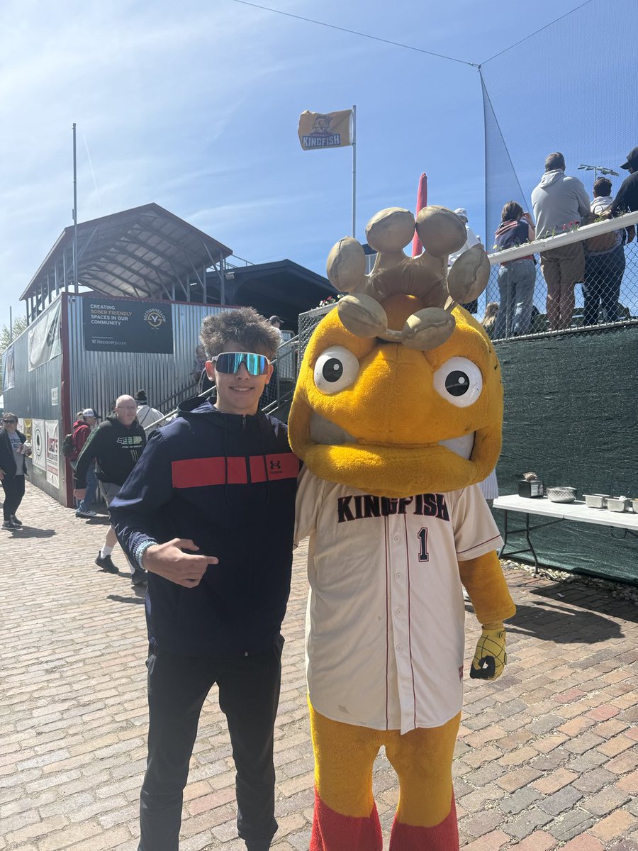 Team outing to go support ⁦<a href="/AlivoKyle/">Kyle Alivo</a>⁩ as he starts his time with the Kenosha Kingfish this summer. Lots of fun on a beautiful day. Back at it tomorrow to get ready for Thursday playoff game. #LetsGoCavs