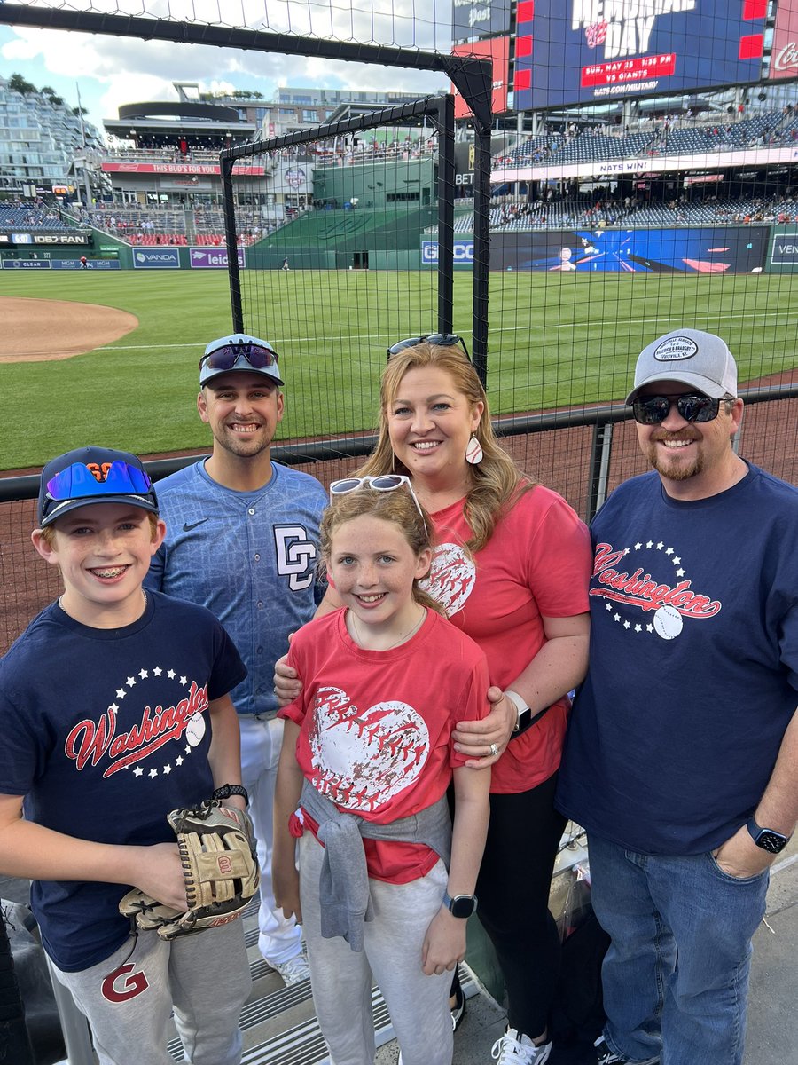 Alfa_Dustin's tweet photo. Austin and Rae had the chance to meet @nathaniel_lowe after the @Nationals game on Friday!  We’re so thankful that he was kind enough to take a picture with us! https://t.co/Clgwigm2ng