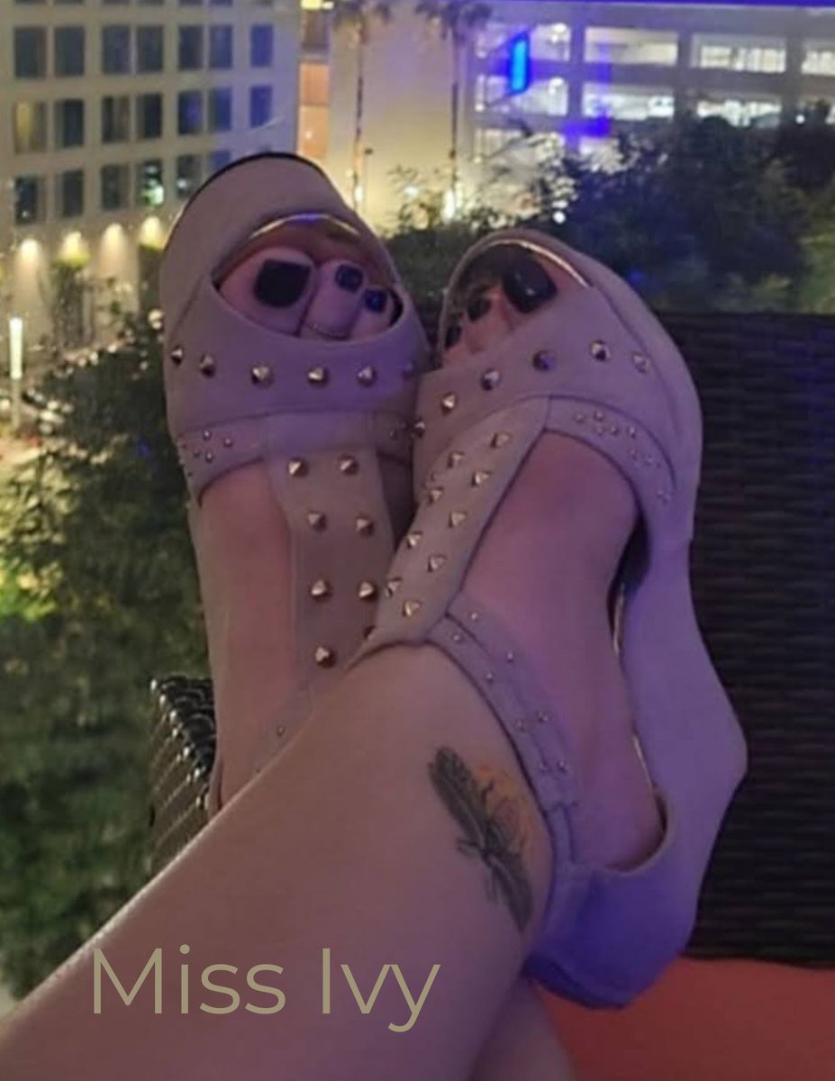 Model
Miss Ivy
Size 8