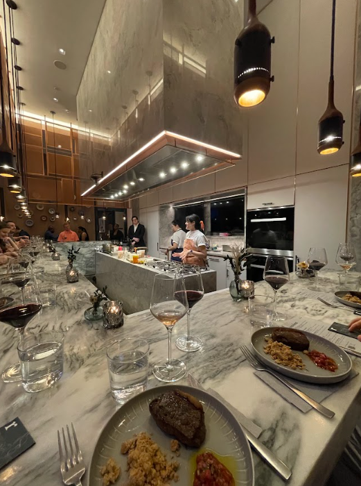 Get up
Hit the gym
Go for a walk
Create content
Meet with my team
Make my clients viral
Make my clients some money
Go to a new restaurant
Chill in the evening
Life is great