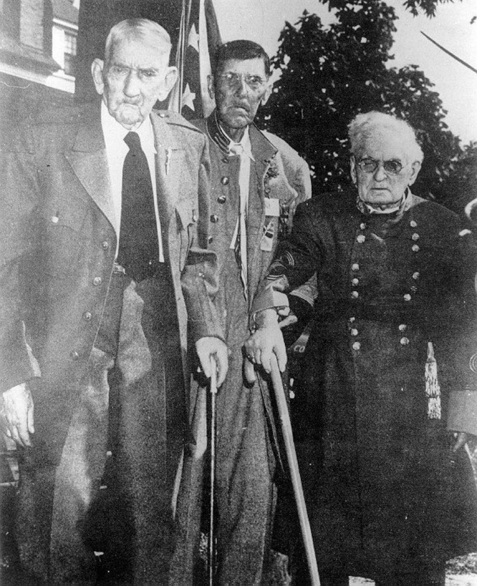 HistoryCalendar's tweet photo. Out of over 750,000 soldiers that fought for South,these were last 3 surviving Confederate Civil War veterans, 1951. https://t.co/LDVCMbciPG