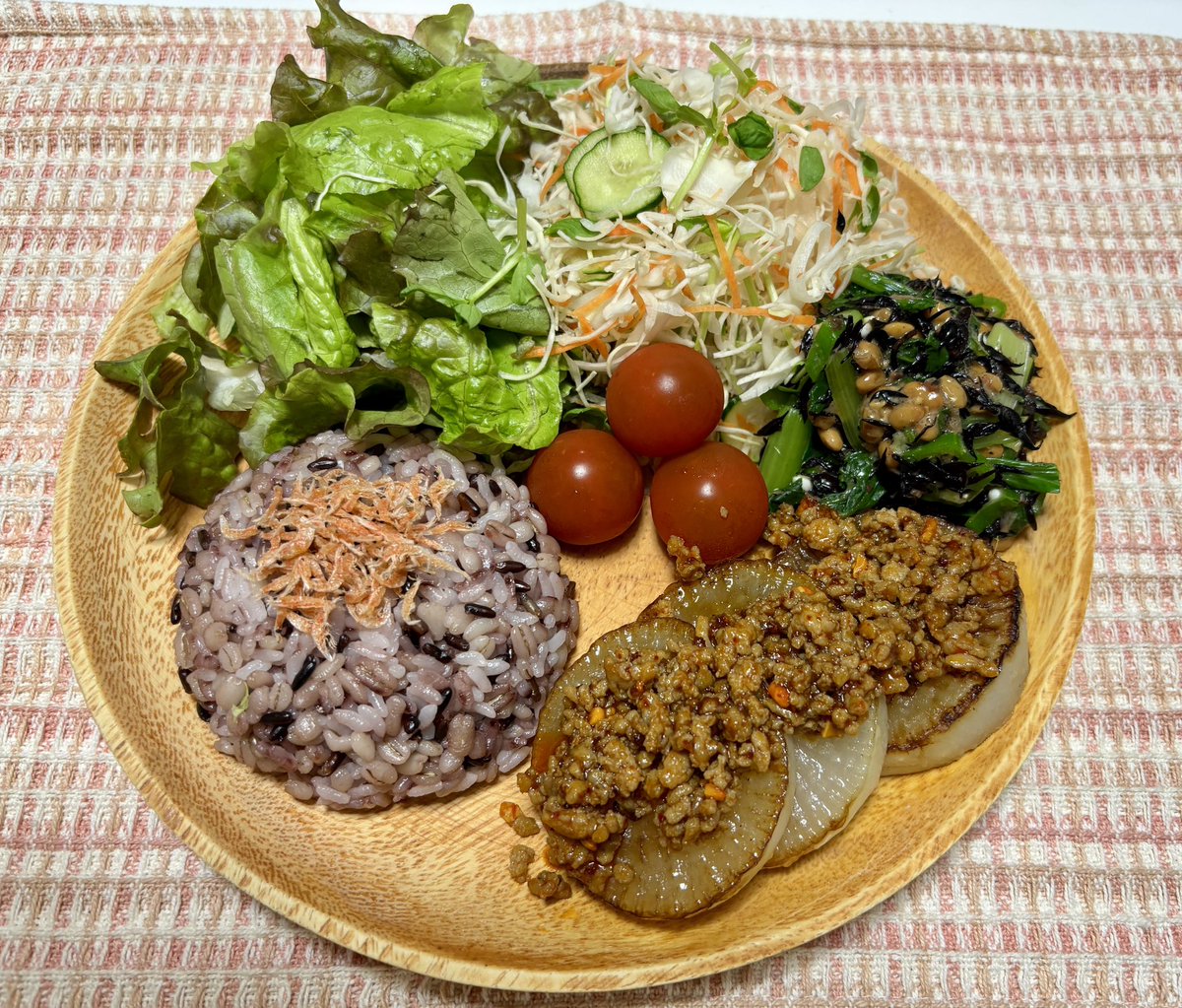 mayupon1996's tweet photo. おはようございます🤗
朝ごはん日記🍚７５８日目。
#感謝 #朝ごはん #滋味 #朝ごはん日記 https://t.co/gUs32wzVIg