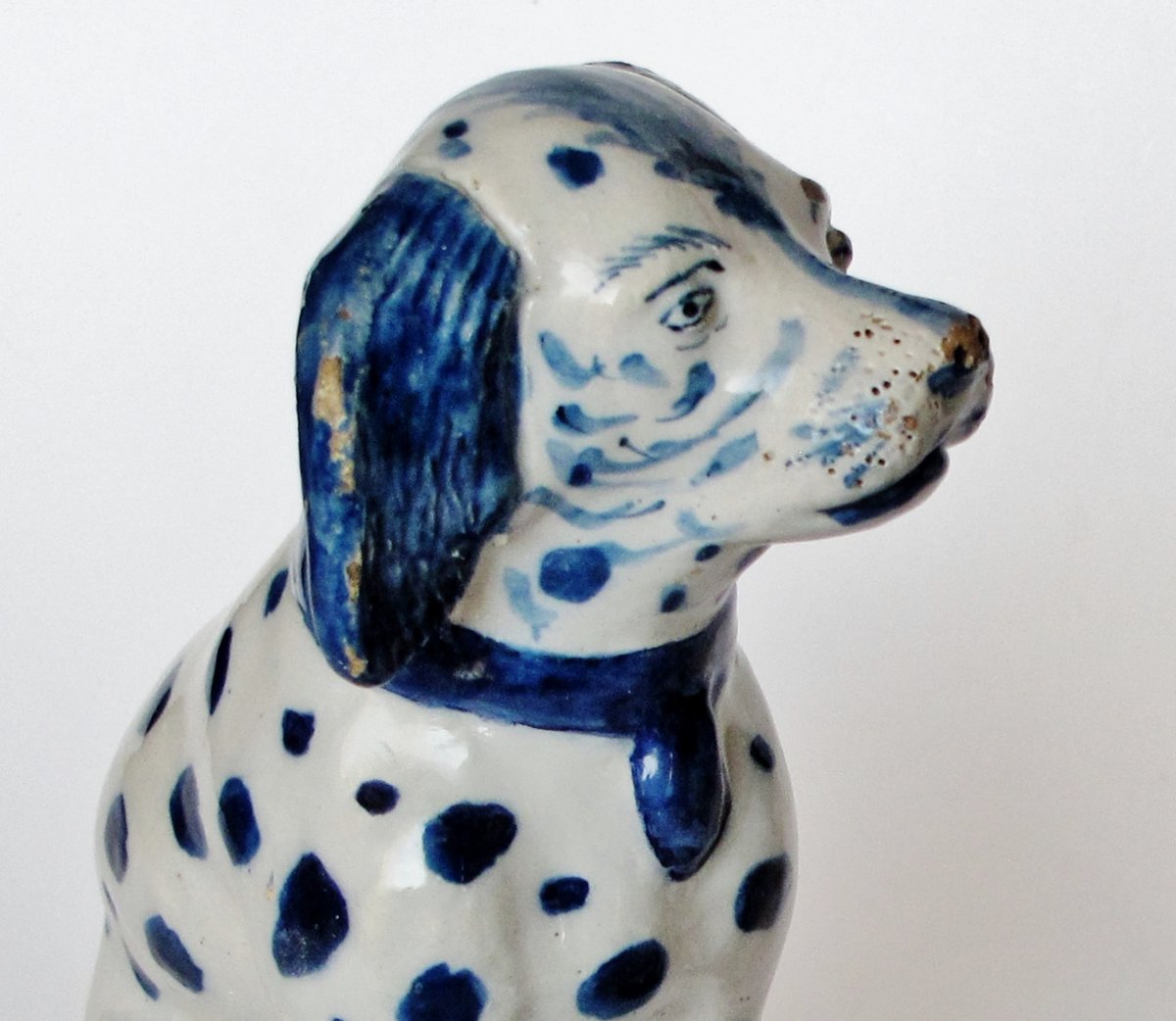 DelftTreasures's tweet photo. @jdmccafferty And here my, 1760, #delftware dog. C.EvD. #rijksmuseum #Delftblue #pottery #antiquedelft #faience #dog #bestfriends https://t.co/nUUYLCmNqt