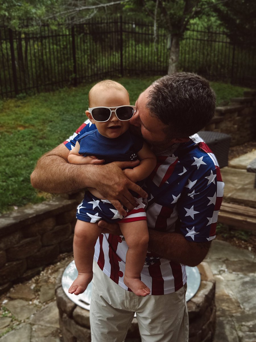 Freedom isn’t free. Everything has a price and we are so grateful to the men and women that gave their life and paid that price for families like us! #MemorialDay