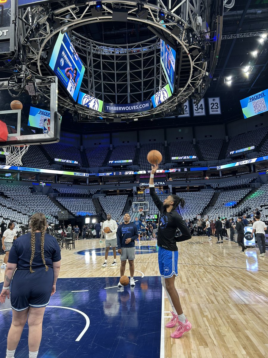 We’re here!! Anyone make the trek down to Target Center for game 4 of the Western Conference Finals?