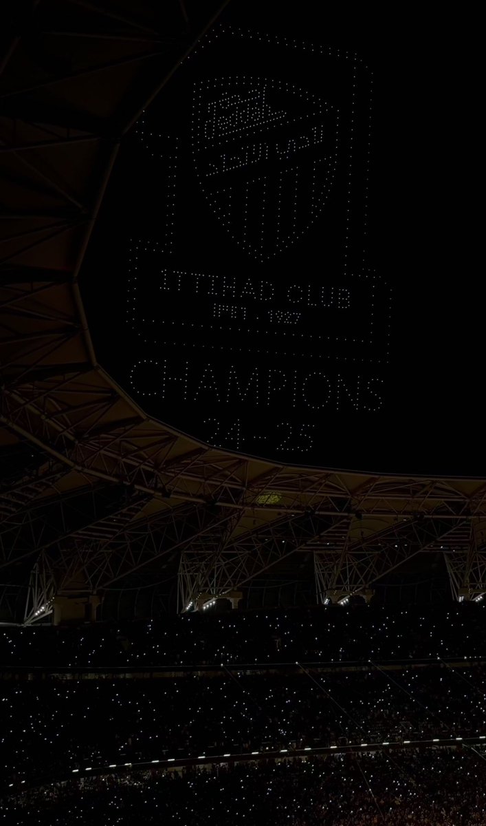 isultanhrb's tweet photo. Jeddah is yellow 💛🏆 https://t.co/NtmhmrUNou