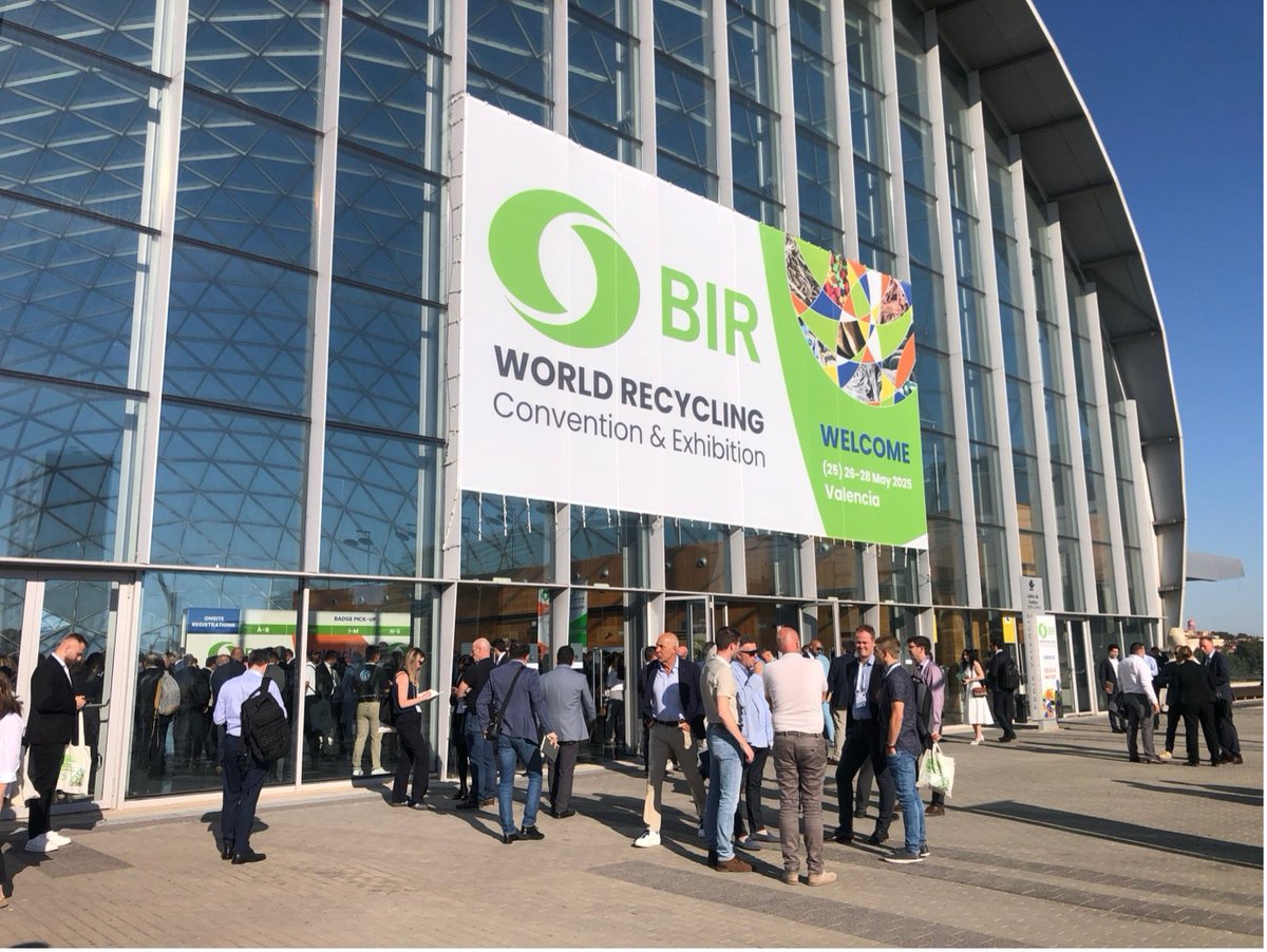#Recyclage/ <a href="/BIRworld/">BIR - Bureau of International Recycling</a>  : Une Convention mondiale record en Espagne à lire via mpe-media.com/index.php?opti… via @christophejourn <a href="/_FEDERREC_/">FEDERREC</a>  <a href="/EuRIC_Recycling/">Recycling Europe</a> <a href="/Paprec_Group/">Paprec Group</a> <a href="/RecyclageRecup/">Recyclage Récup</a> <a href="/ACCOMS1/">ACCOMS</a> <a href="/ChristopheBechu/">Christophe Béchu</a> <a href="/AgnesRunacher/">Agnès Pannier-Runacher 🇫🇷🇪🇺</a> <a href="/jogatsby/">Jo Gatsby</a> <a href="/Pcreuze/">Patrick creuze</a>