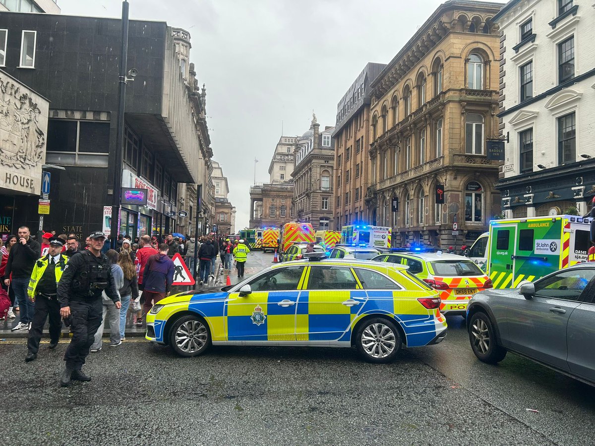 It’s been a really tough night being on air covering the awful incident in Liverpool

It’s so heartbreaking to see what was supposed to be a joyful day turn to tragedy 💔

My thoughts are with all those affected ❤️😢