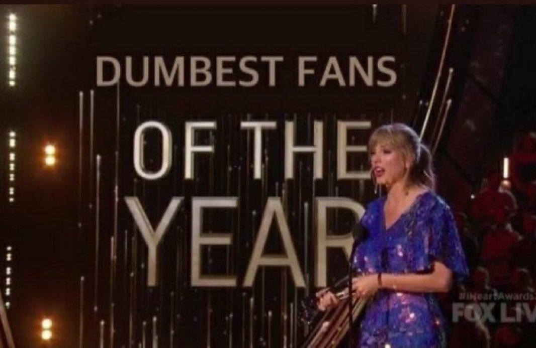 alltoowell_2137's tweet image. she’s definitely not coming  #AMAs