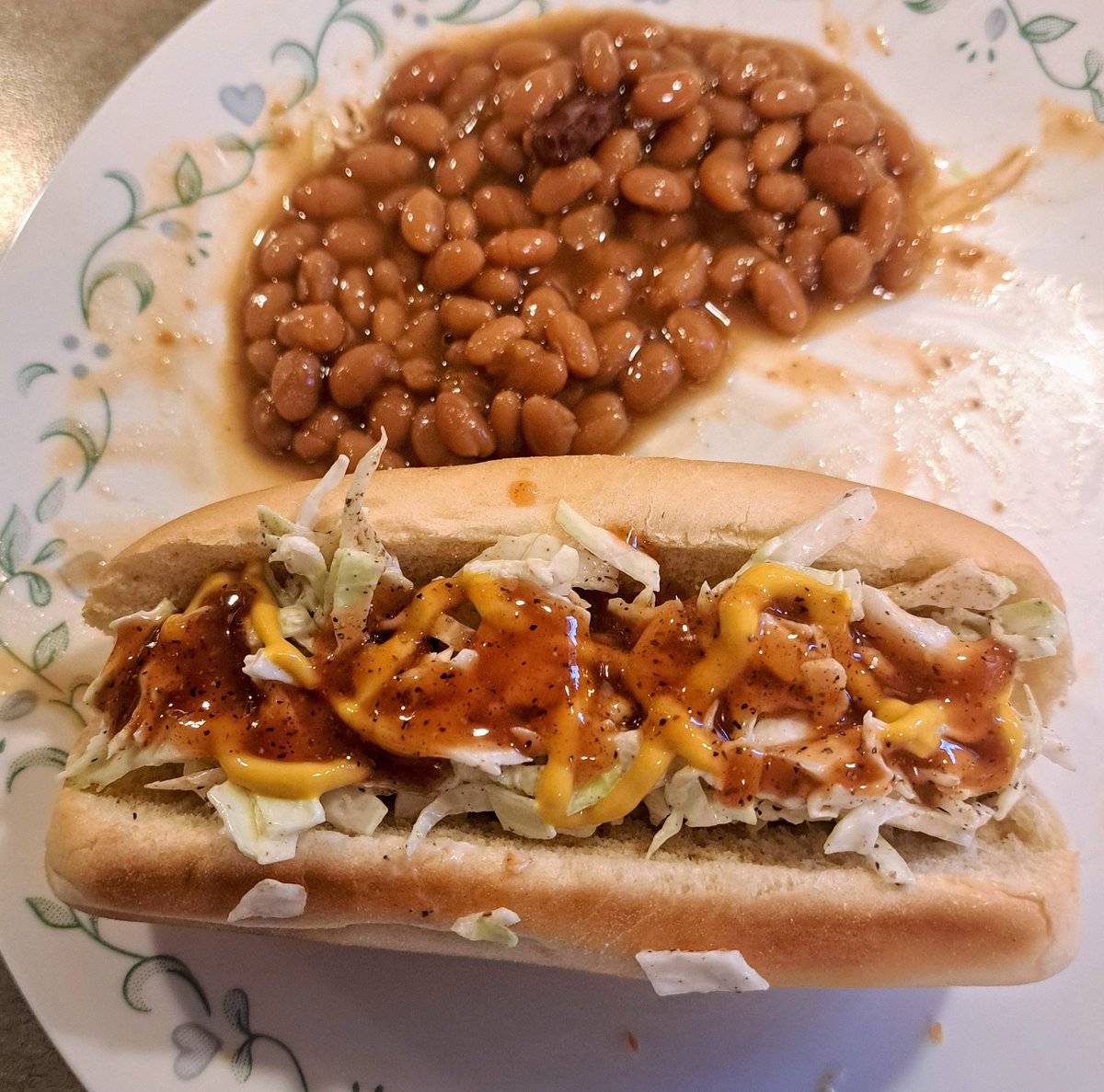 Congrats to #slawdawg for winning the Indy 500. Here's to you! Way to rep our area...<a href="/DaveFultonRacer/">Dave Fulton</a> <a href="/DaveScarangella/">Dave Scarangella</a> <a href="/ESPNMcGee/">Ryan McGee</a> <a href="/MartySmithESPN/">Marty Smith</a> @MeierDarryl <a href="/slcinva12/">StacyinVaY'all</a>