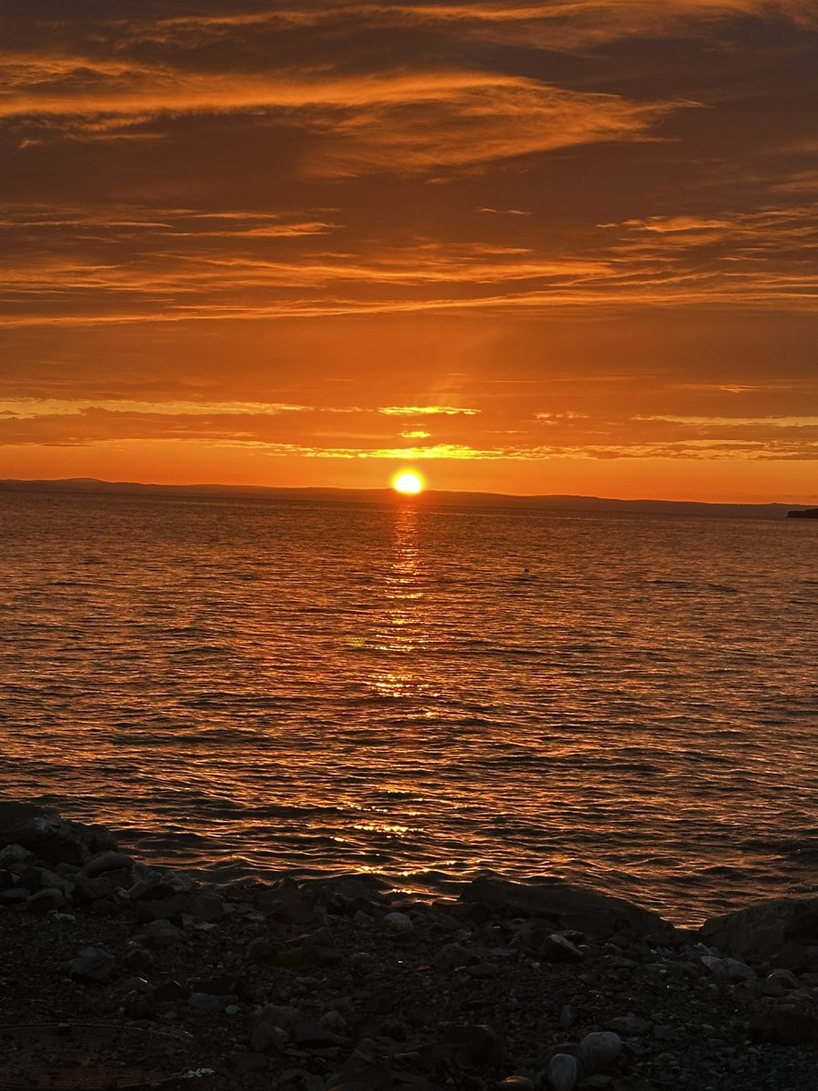 DOC_OliviaC's tweet photo. @a_brauweiler Beautiful sunset here tonight in Foxtrap, CBS. https://t.co/PEVDxAOqcu
