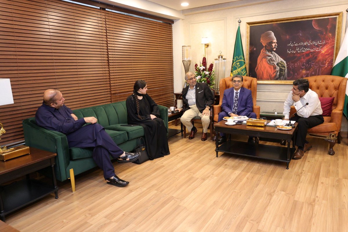 PunjabSDGsUnit's tweet image. Aligned with the SDGs priorities of @GovtofPunjabPK and Punjab SDGs Plus Project, @PunjabSDGsUnit team, led by Project Manager @amaneconomist, called on the President @LahoreChamber to explore collaboration avenues, mobilizing private sector investment and economic inclusion.