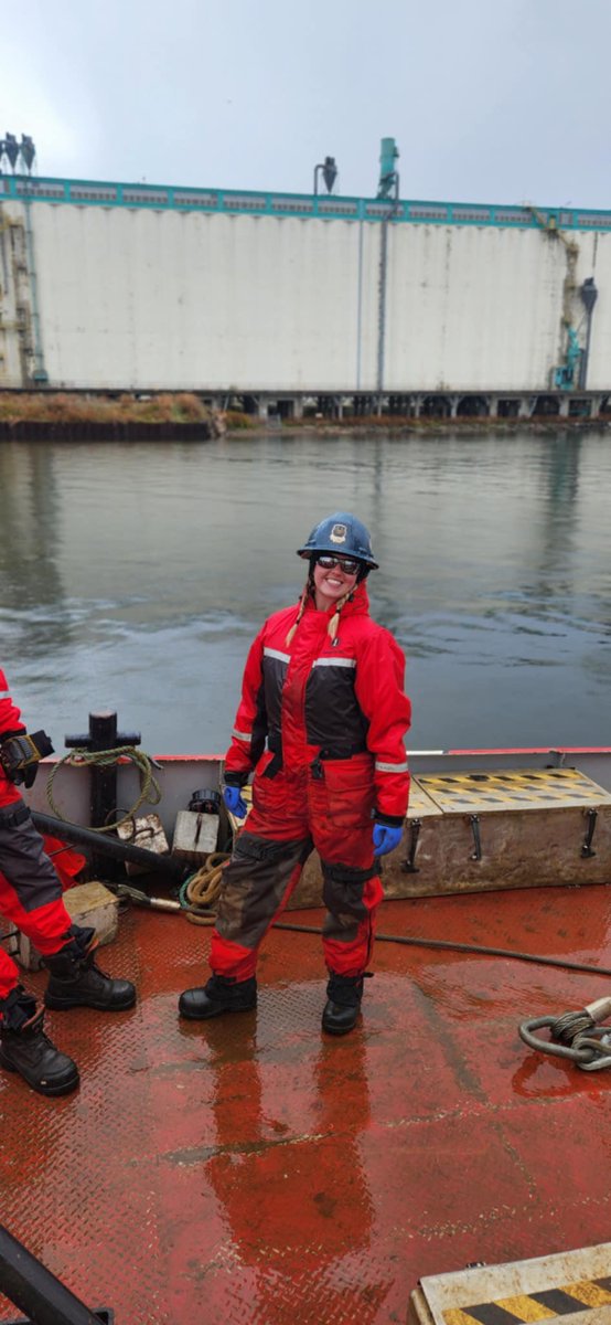 <a href="/MustangSurvival/">Mustang Survival</a> this suit has basically become my second skin while buoy tending, so naturally had to pause for an appreciation photoshoot 🥸