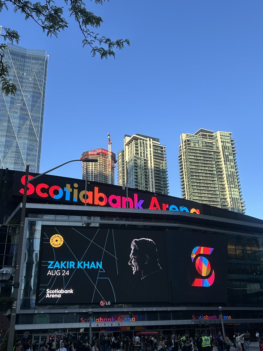 Shashank Gupta 🚀 (@guptashas) on Twitter photo Good to see <a href="/arrahman/">A.R.Rahman</a> and <a href="/Zakirism/">Ronny bhaiya</a> featured on the <a href="/ScotiabankArena/">Scotiabank Arena</a> for upcoming tours at the same time. Good to see <a href="/arrahman/">A.R.Rahman</a> and <a href="/Zakirism/">Ronny bhaiya</a> featured on the <a href="/ScotiabankArena/">Scotiabank Arena</a> for upcoming tours at the same time.