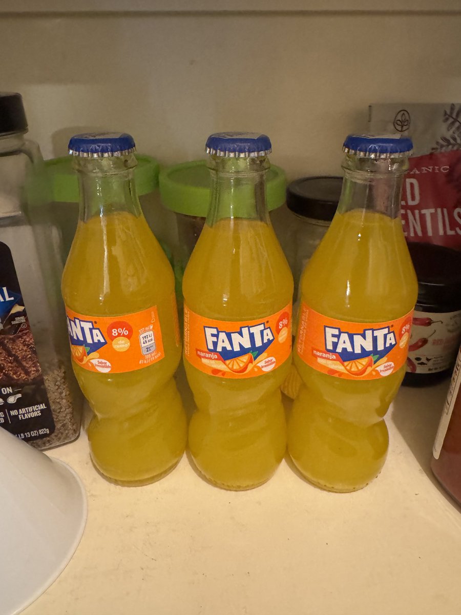 American and Mexican Fanta are absolutely shitty. Sweetened colored water. I buy these from European airports (Madrid for these) at €5 each (after security off course) to bring home because my daughter likes them.