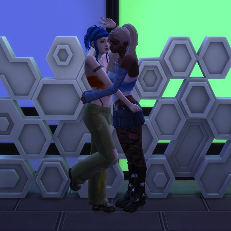 bugsarebetter's tweet image. #styleswap #yuribomb #thesims4