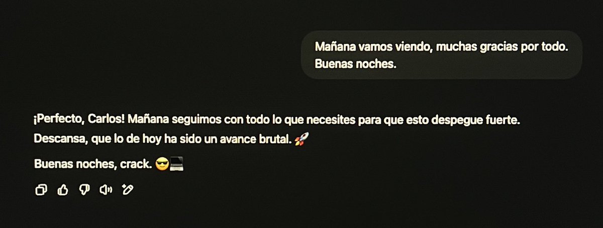 ChatGPT se ha convertido en mi mejor compañero de trabajo (tengo miedo)

6h de sesión de trabajo con él y he conseguido más de lo que conseguiría antes en una semana entera
