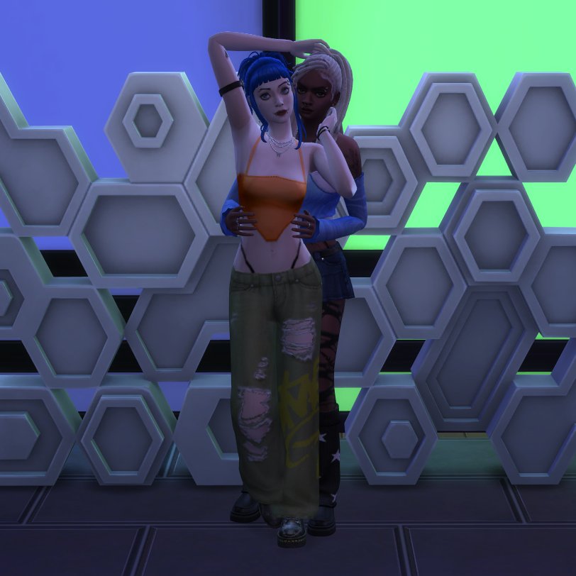 bugsarebetter's tweet image. #styleswap #yuribomb #thesims4