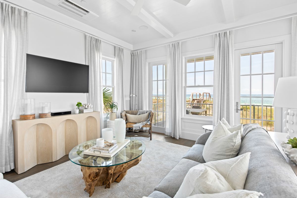 ScenicSothebysRealty tweet media