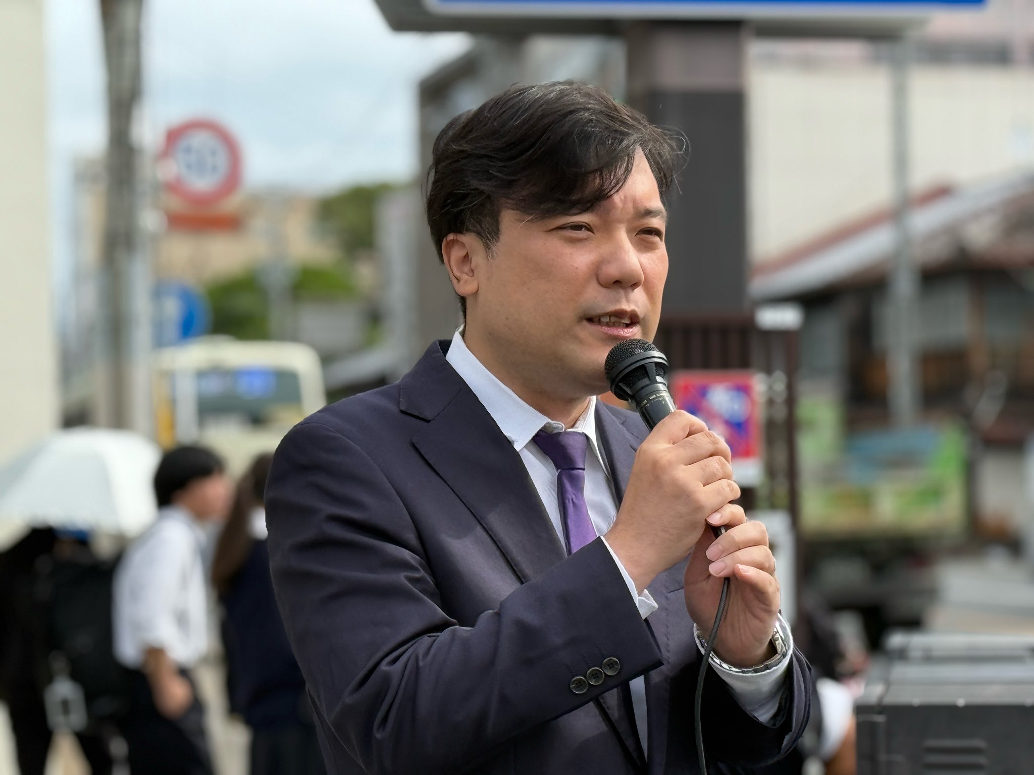 平山講平 油彩 白の可憐な花々 〇慶美会会員 東京都出身 Yahoo!オークション -「講平」(絵画) (美術品)の落札相場・落札価格
