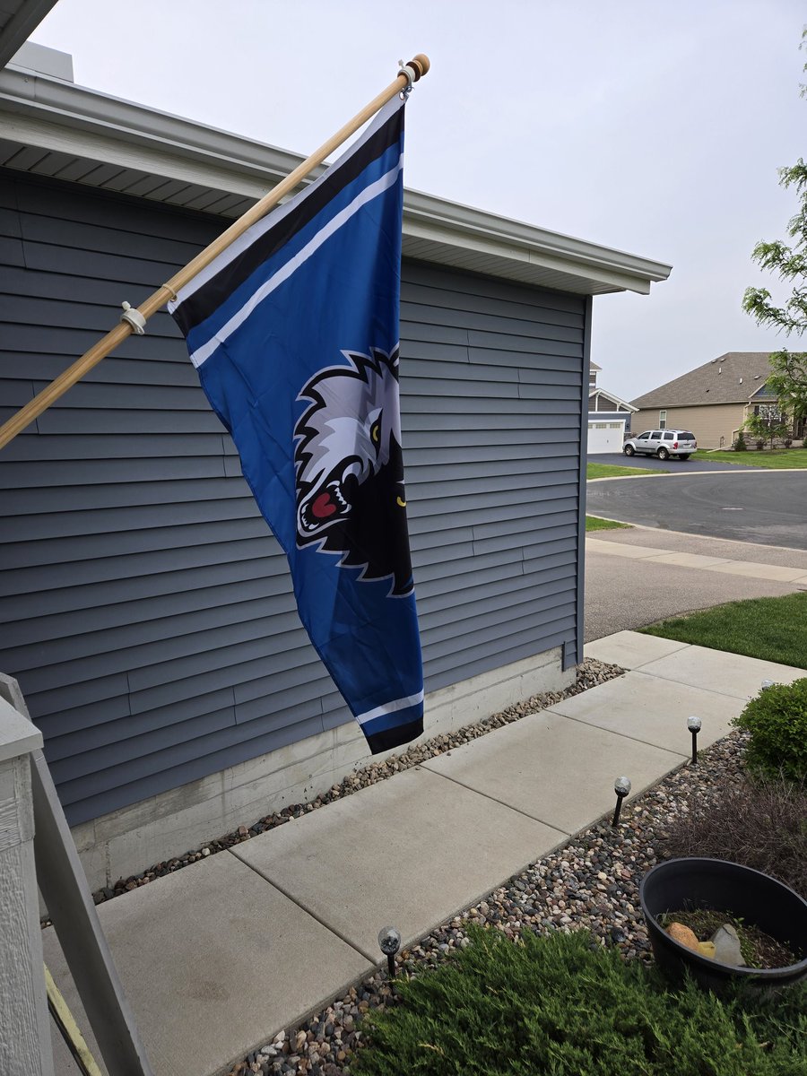 MikeJS1976's tweet image. Let&apos;s go, beat OKC! #WolvesBack    #wolvesin6 
#OKC