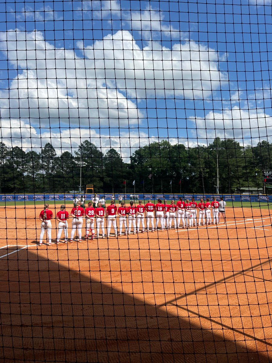 SB: A Historic Season to Remember for Grand View Softball
- ow.ly/IEB150VYWGo

#WEAREDSM | #TheRightWayToPlay | #BattleForTheRedBanner