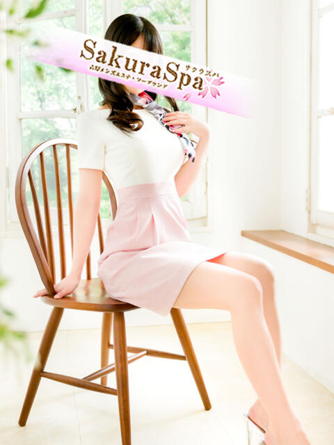 SakuraSpa7's tweet photo. ★セラピスト紹介★

一緒にいるだけで、まるで陽だまりに包まれているような安心感。
癒しの空気をまとった【りか】さんが本日ご案内可能です。

丁寧な気配りと真摯な姿勢で、心も身体もほどけるひとときをお届けします。

#サクラスパ #SakuraSpa https://t.co/Z0gV1zP1kT